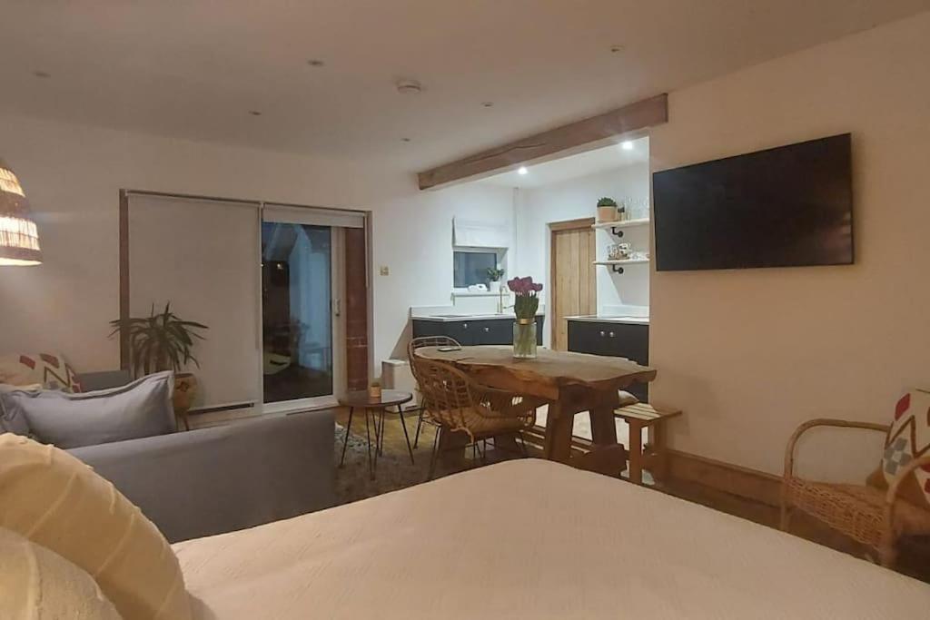 Sunnyside At Scurlage Farm Appartement Swansea Buitenkant foto