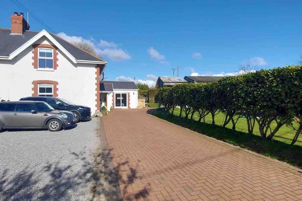 Sunnyside At Scurlage Farm Appartement Swansea Buitenkant foto