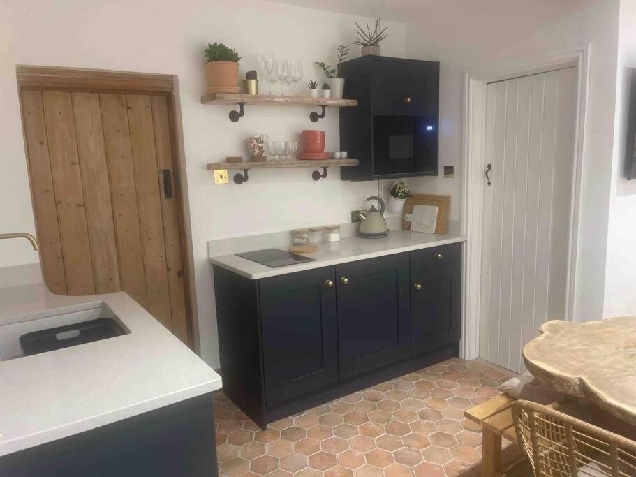 Sunnyside At Scurlage Farm Appartement Swansea Buitenkant foto